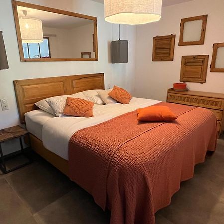 Bed and Breakfast Hestia Robion en Luberon Экстерьер фото