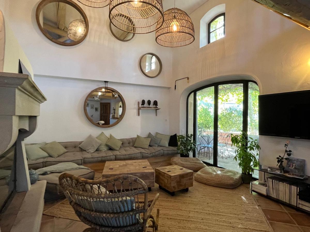 Bed and Breakfast Hestia Robion en Luberon Экстерьер фото