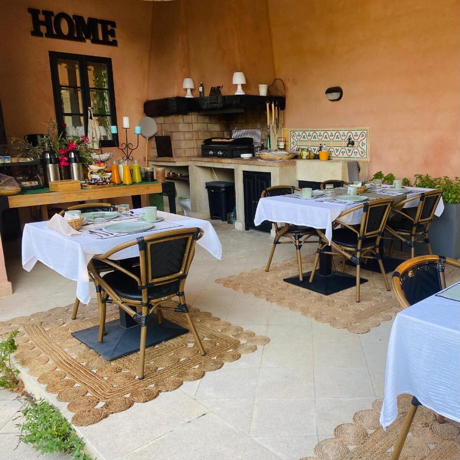 Bed and Breakfast Hestia Robion en Luberon Экстерьер фото