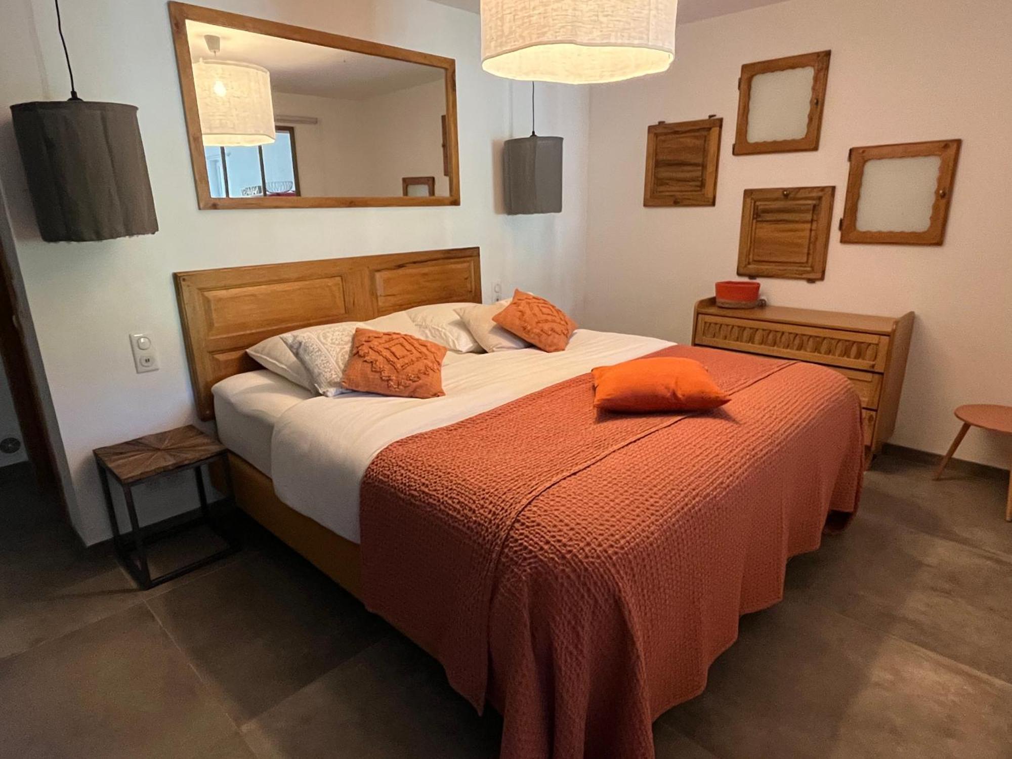 Bed and Breakfast Hestia Robion en Luberon Экстерьер фото