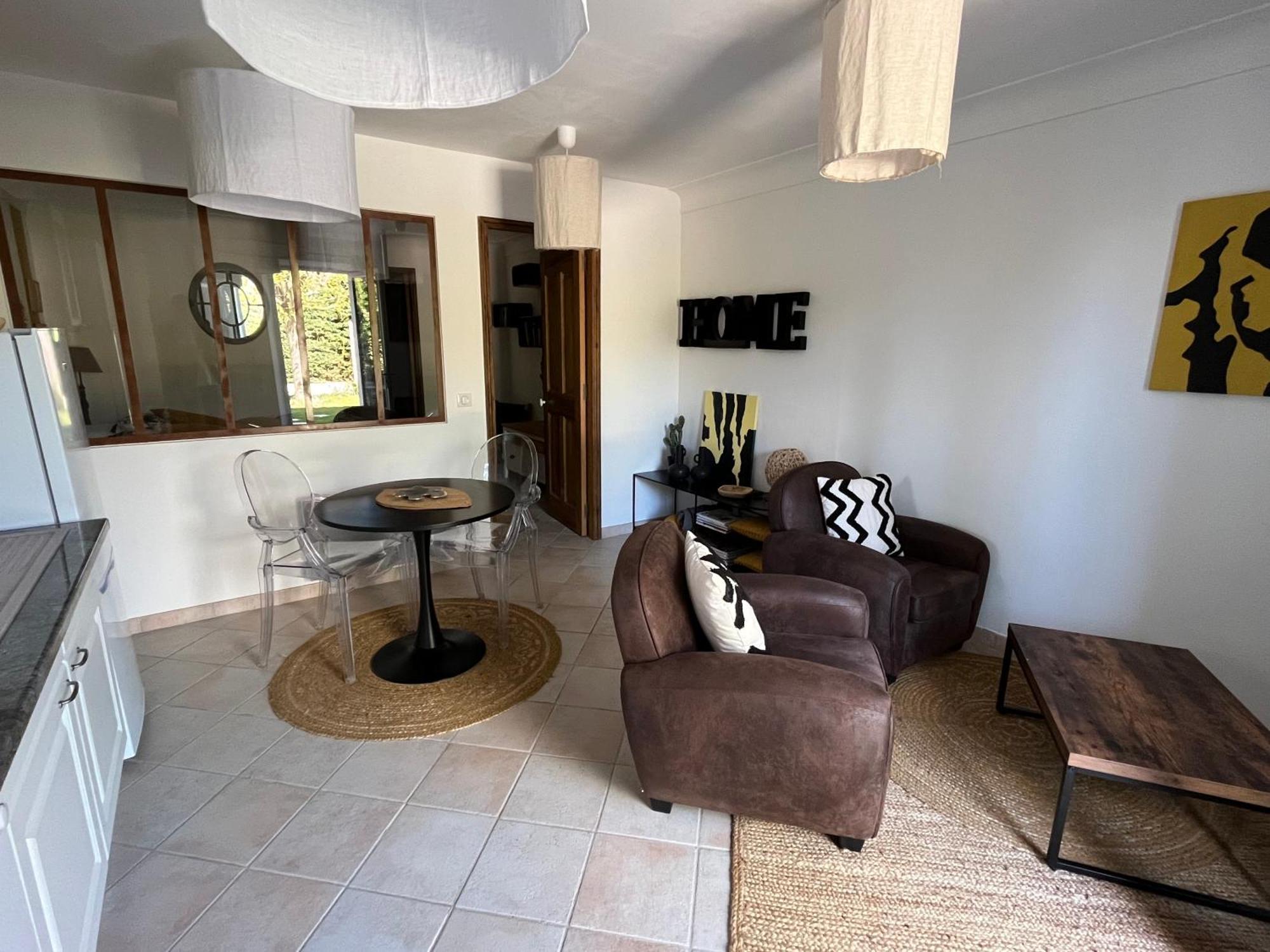 Bed and Breakfast Hestia Robion en Luberon Экстерьер фото