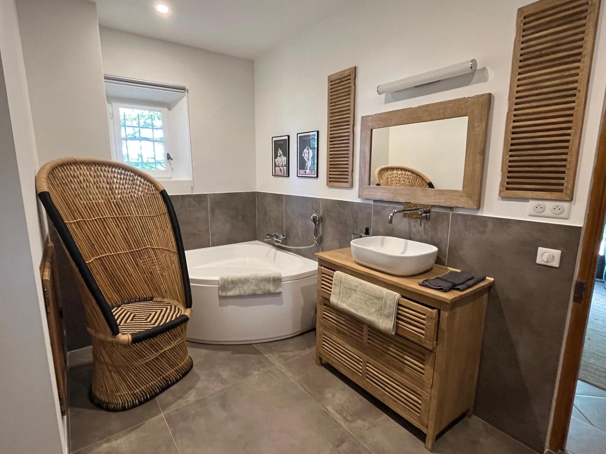 Bed and Breakfast Hestia Robion en Luberon Экстерьер фото