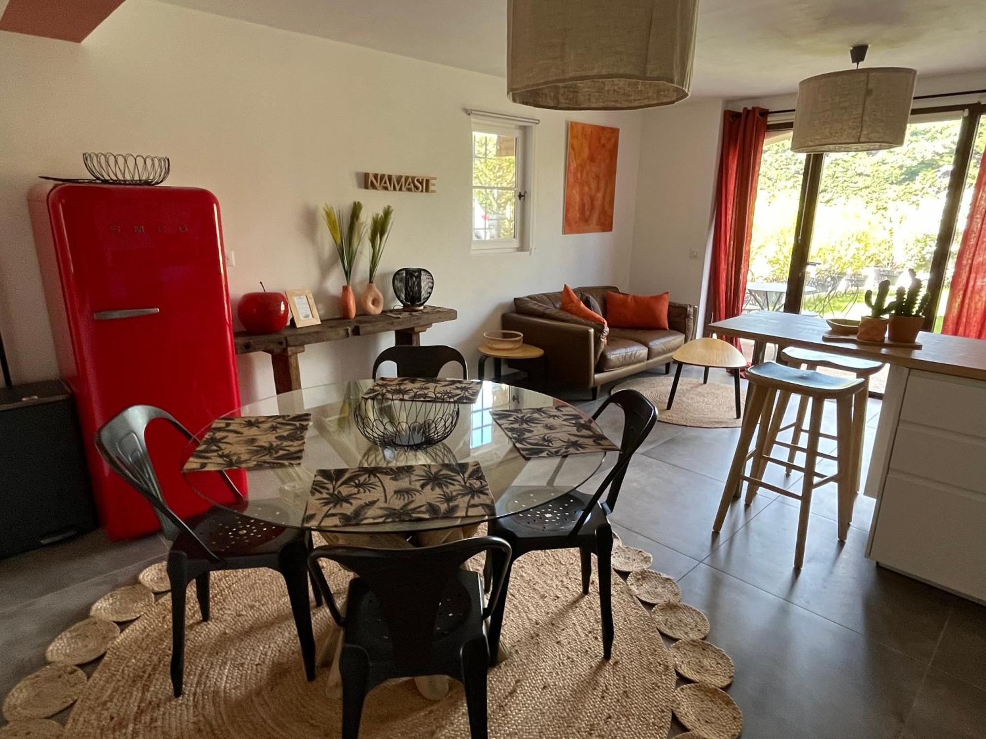 Bed and Breakfast Hestia Robion en Luberon Экстерьер фото