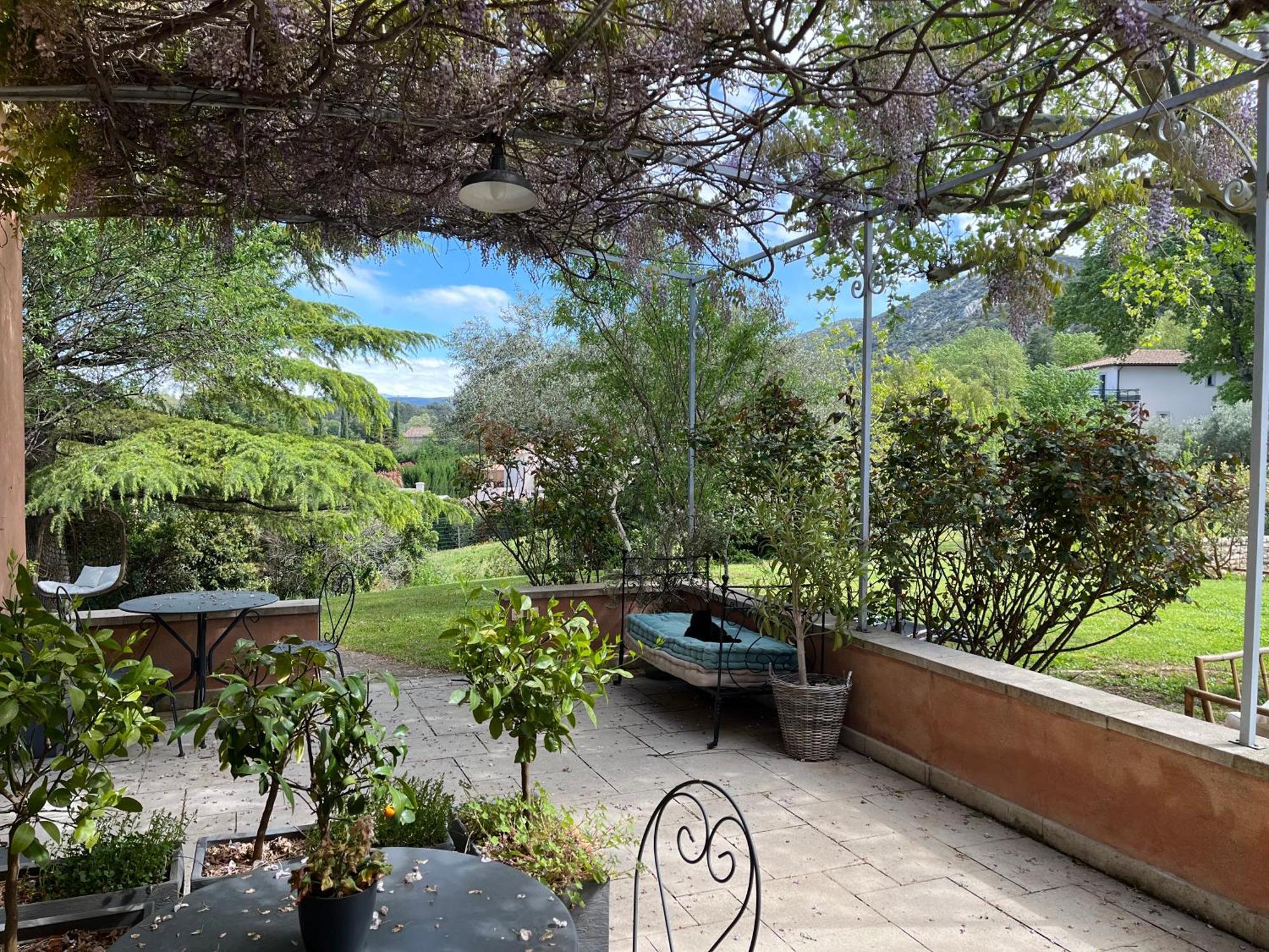 Bed and Breakfast Hestia Robion en Luberon Экстерьер фото